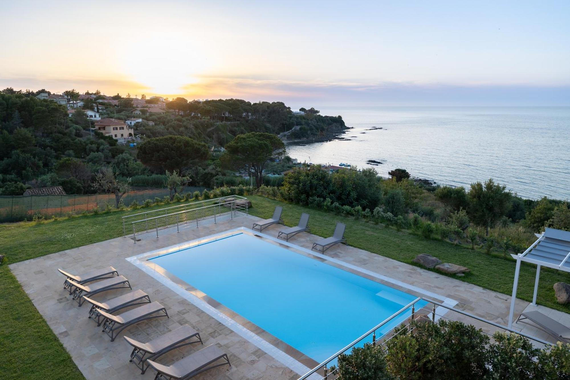 Aura Maris Beach Residence Mazzaforno Cefalu Exterior photo